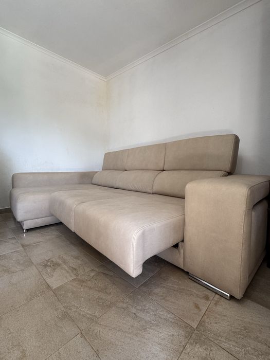 Sofá de 3 lugares com chaise longue