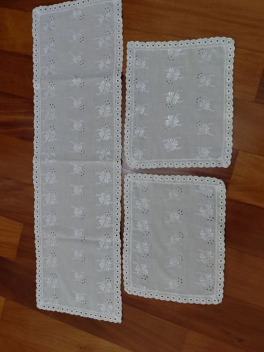 Jogos de quarto   em iinho,,croche,bordados a mao ,desde