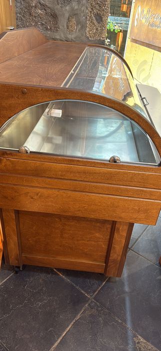 Vitrine refrigeração com fabrico de gelo para peixes