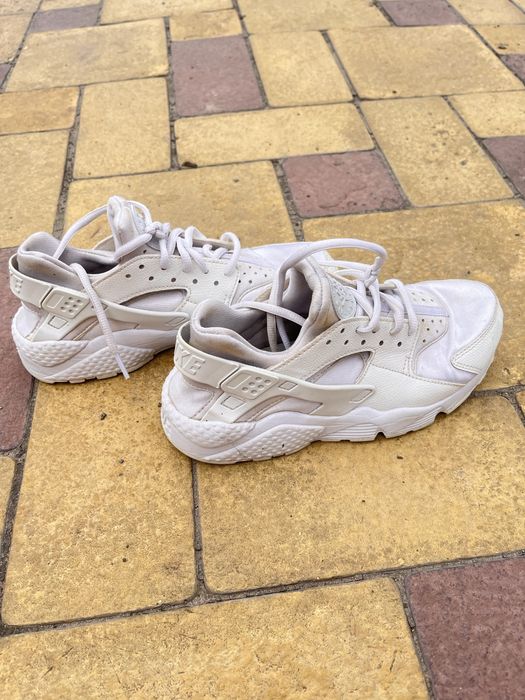 Кросівки жіночі Nike Air Huarache White