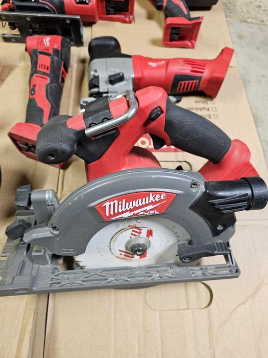 Milwaukee M18 zestaw narzedzi