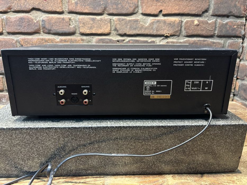 Magnetofon Uher CG 321