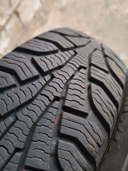 Opony zimowe uniroyal