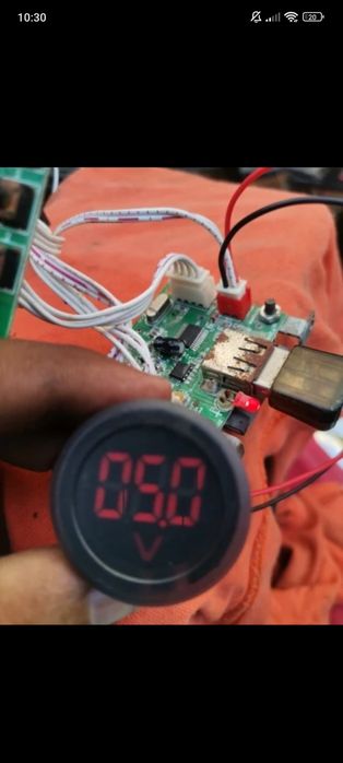 Voltímetro digital DC 4-100v