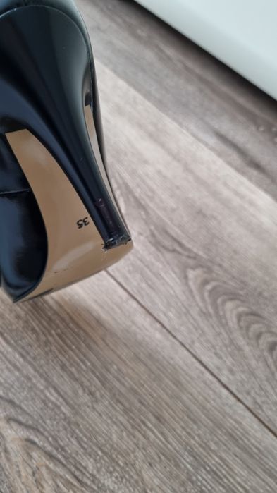 Czarne czółenka szpilki 35