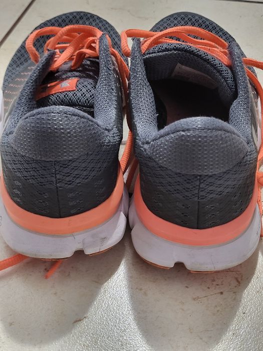 Buty sportowe na siłownie, do biegania  r. 40 Under Armour