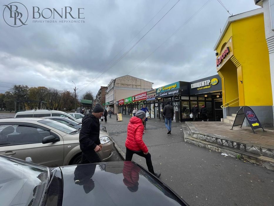 Оренда, Фасадний вхід, Торгового Приміщення, Ромни 35м2