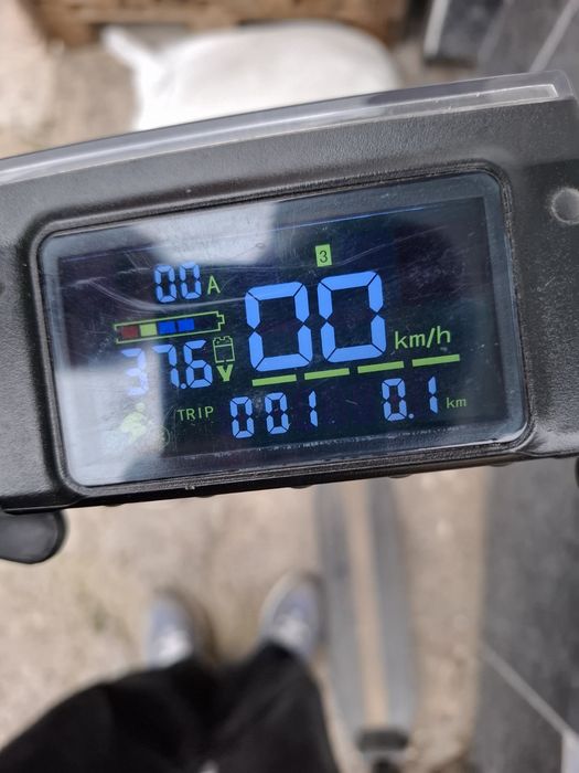 Електросамокат kugoo c3 .