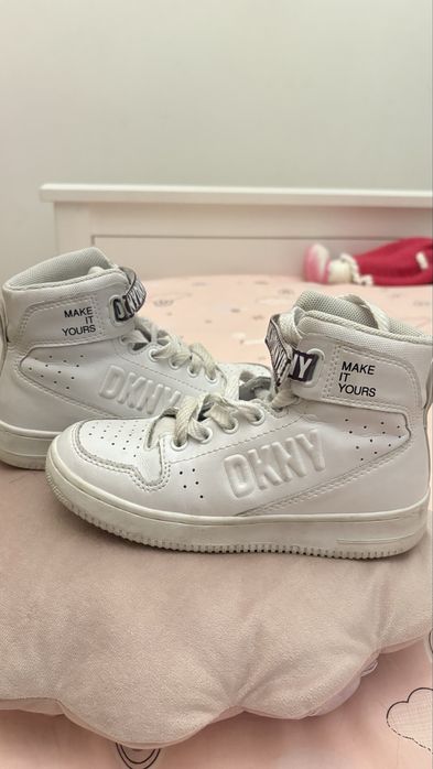 Ténis criança - DKNY brancos