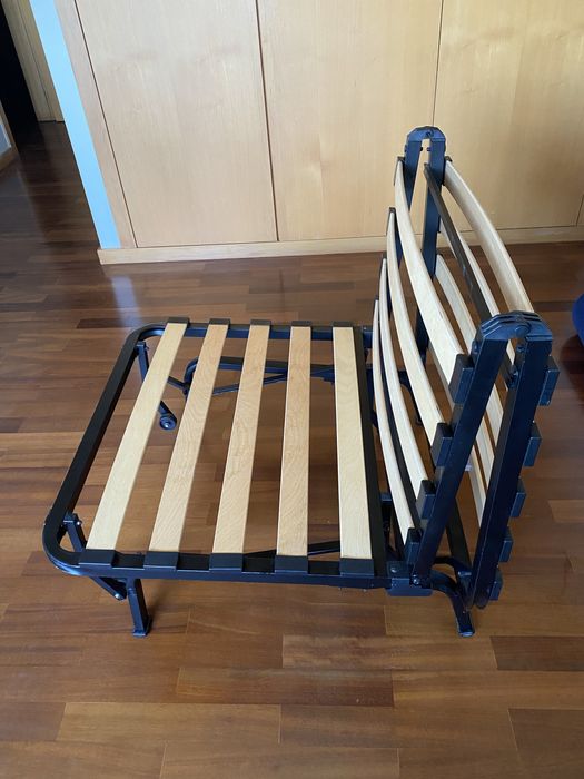 IKEA - Poltrona que abre e fica cama