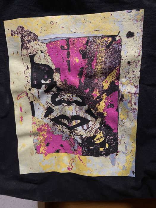 Obey shopper