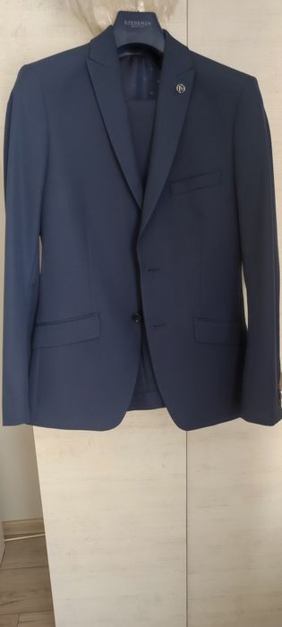 Sprzedam Garnitur 182.