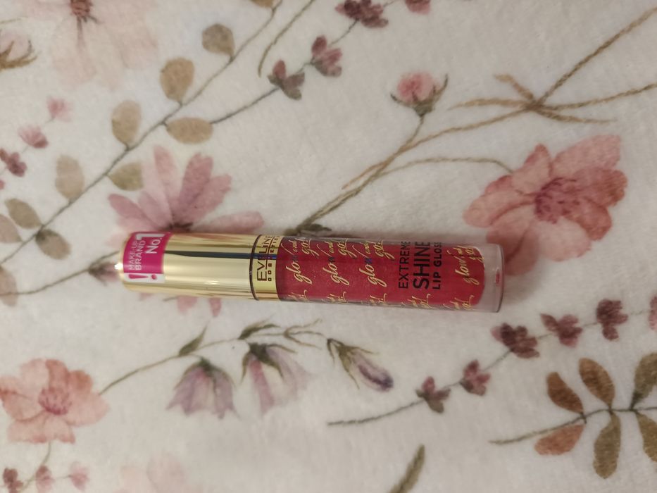 Błyszczyk do ust Eveline