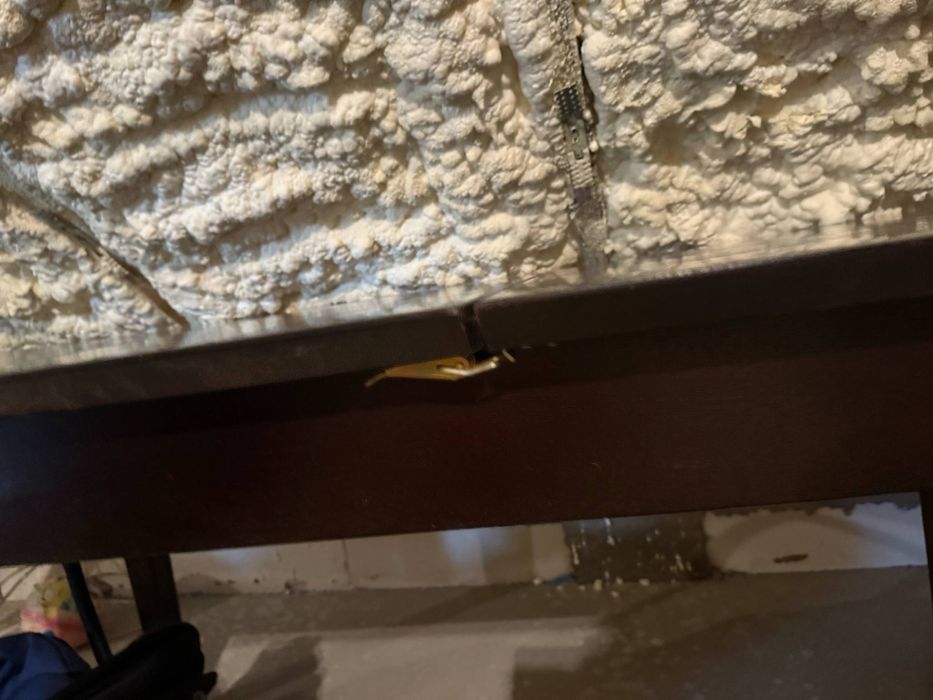 Stół na sprzedaż bardzo ciemny dąb z dostawką duży