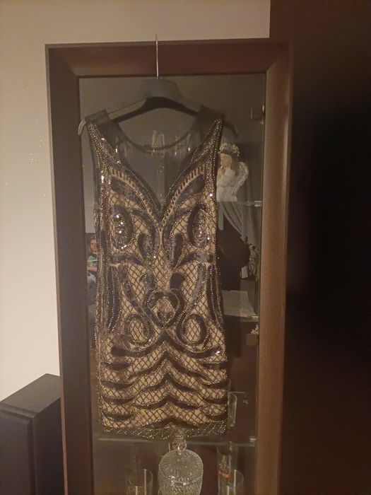 Sukienka cekinowa czarna s