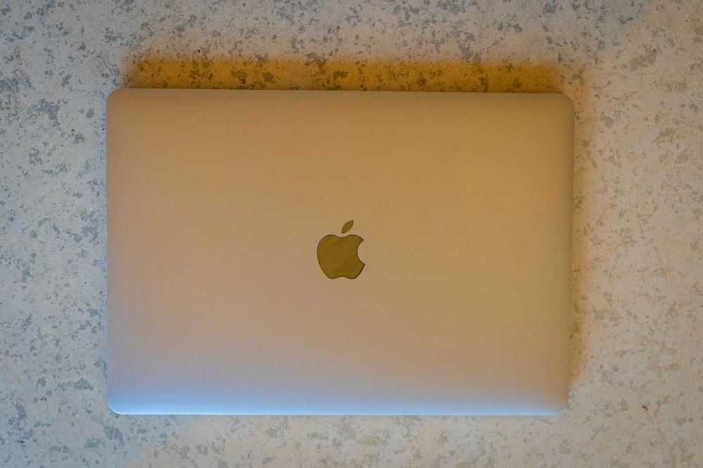 MacBook Pro 13” 2020 i5 | 16GB RAM | 512GB SSD | Touchbar