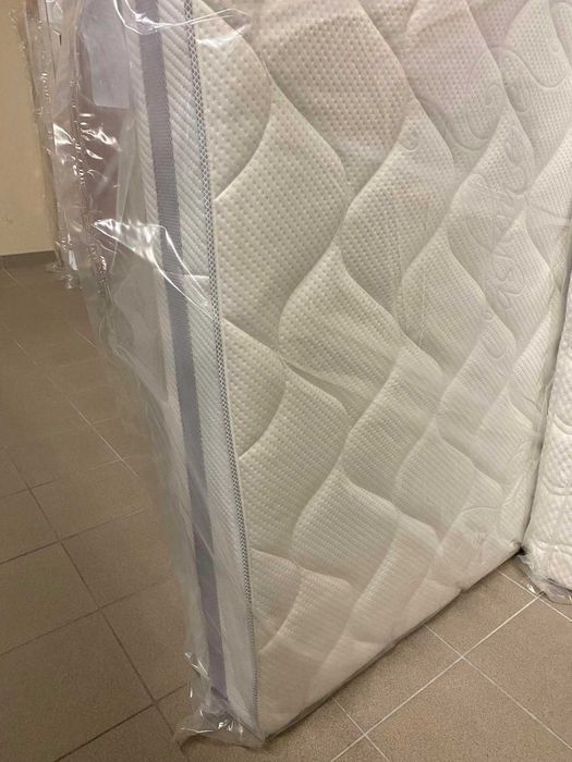 Promocja! Materac antyodleżynowy Conga Hilding | 200 x 200 cm |