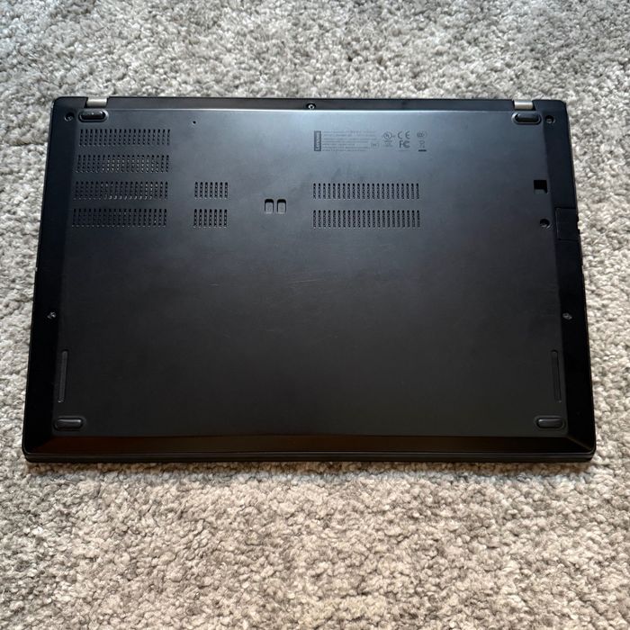 Lenovo ThinkPad T480s - i7 | 40 GB RAM | 1 TB SSD | Bateria Nova