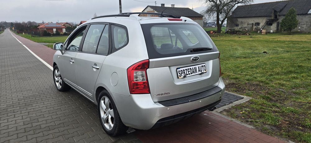 Kia Carens 2.0CRDI 2007r skóry climatronic od 2020 w PL