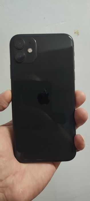 Смартфон iPhone 11