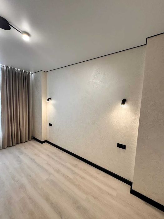 2 кімнатна квартира з ремонтом та меблями поруч з Велесом