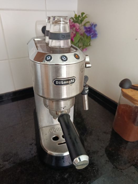 Máquina café delonghi