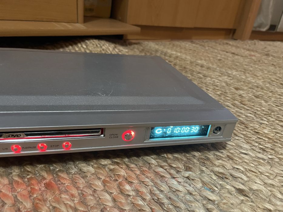 Продам DVD player Denki
