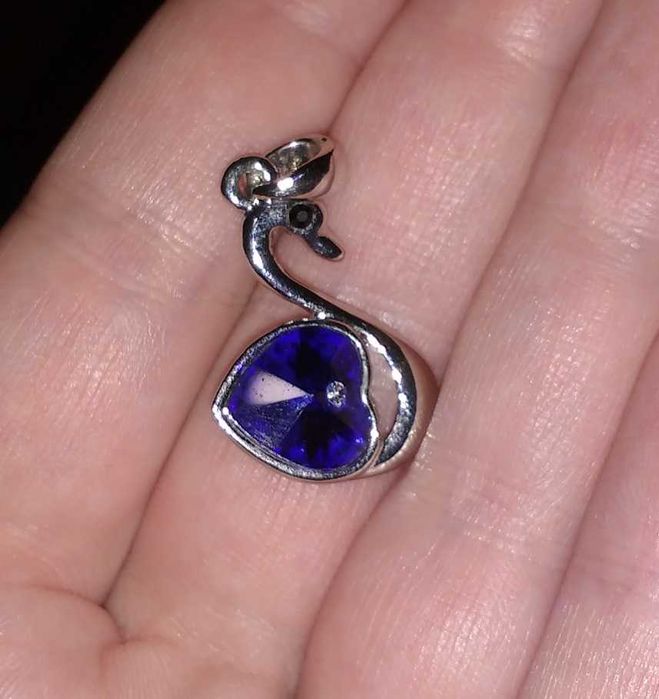 Zawieszka wisiorek na łańcuszek - łabędź