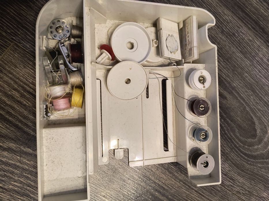 Швейна машинка janome 6260