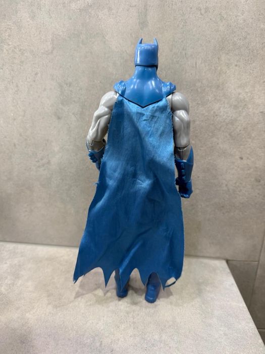 Figurka Batman - Hasbro - Dc Comics - 31 cm.