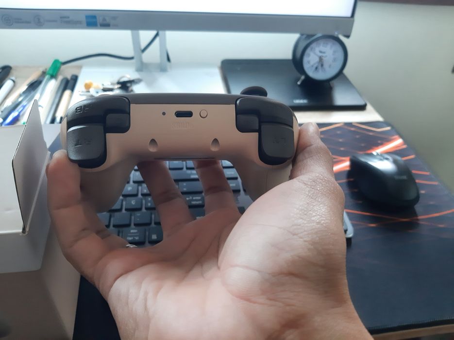 Comando 8BitDo Ultimate 2C