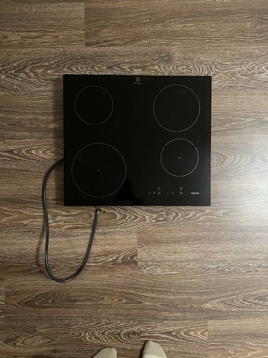 Варильна поверхня Electrolux
