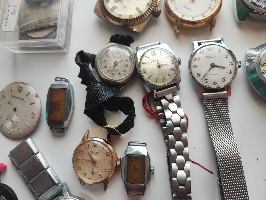 Lote de relógios para peças ou reparação