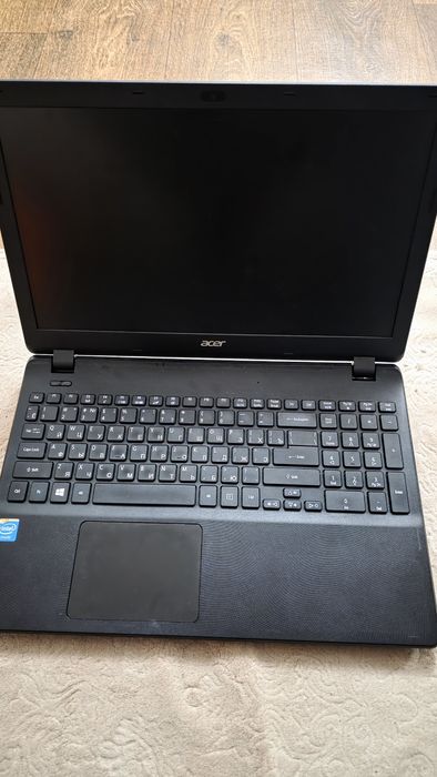 Acer aspire es1 512