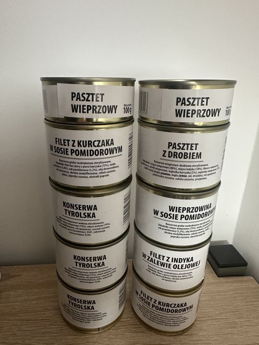 Konserwa wojskowa/ turystyczna; różne rodzaje