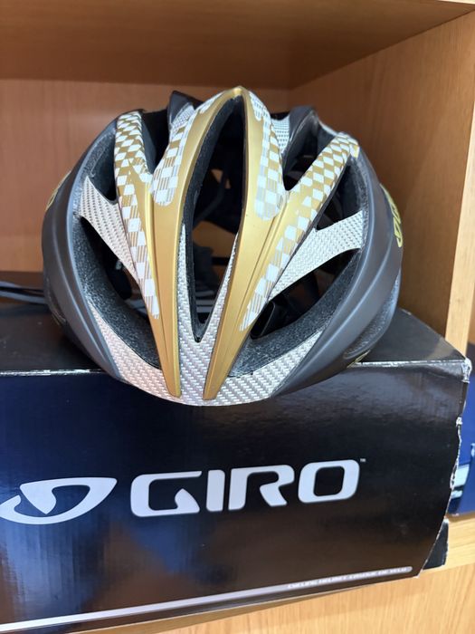 Capacete “ giro”