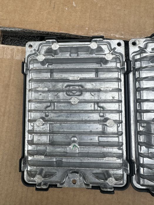 Фари Volvo EX30 блоки