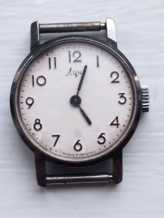 Жіночий раритетний годинник Луч