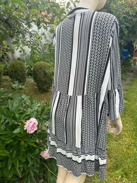 rozkloszowana luźna sukienka przewiewna plus size ciążowa oversize