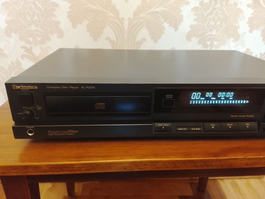 Проигрыватель СD дисков Technics