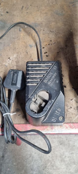 Wkrętarka z udarem Bosch