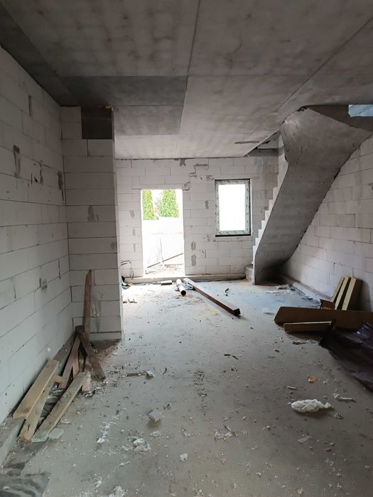 Готовий таунхаус біля озерв Петропавлівська Борщагівка