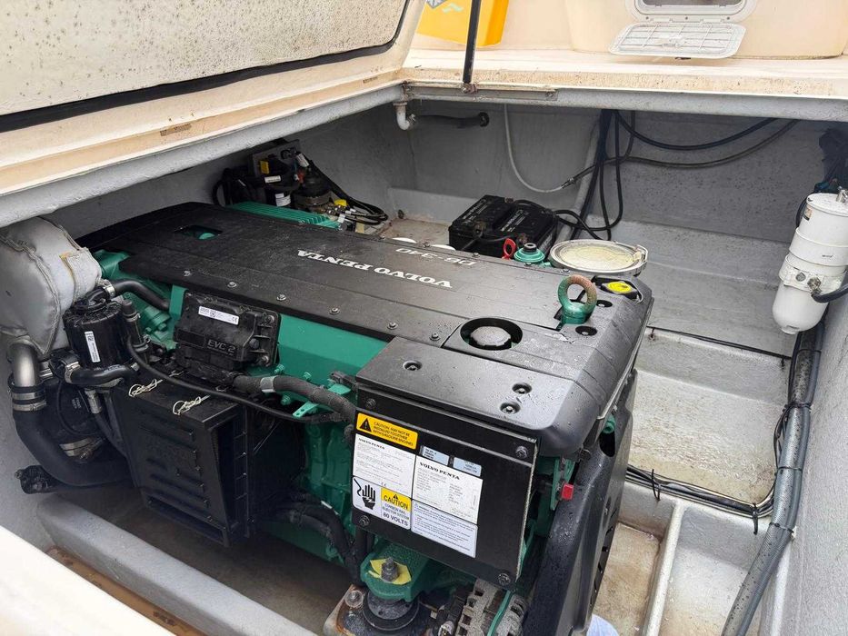 Três motores c/ coluna - Volvo Penta D6 340 DPI + Extras
