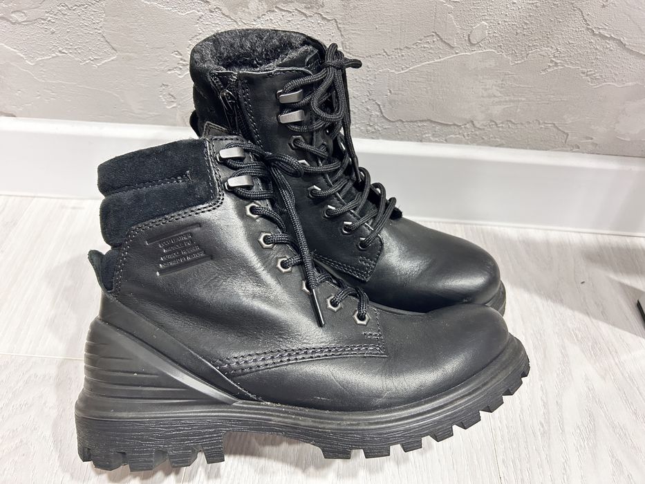 Ecco  жіночі зимові ботинки 37р.