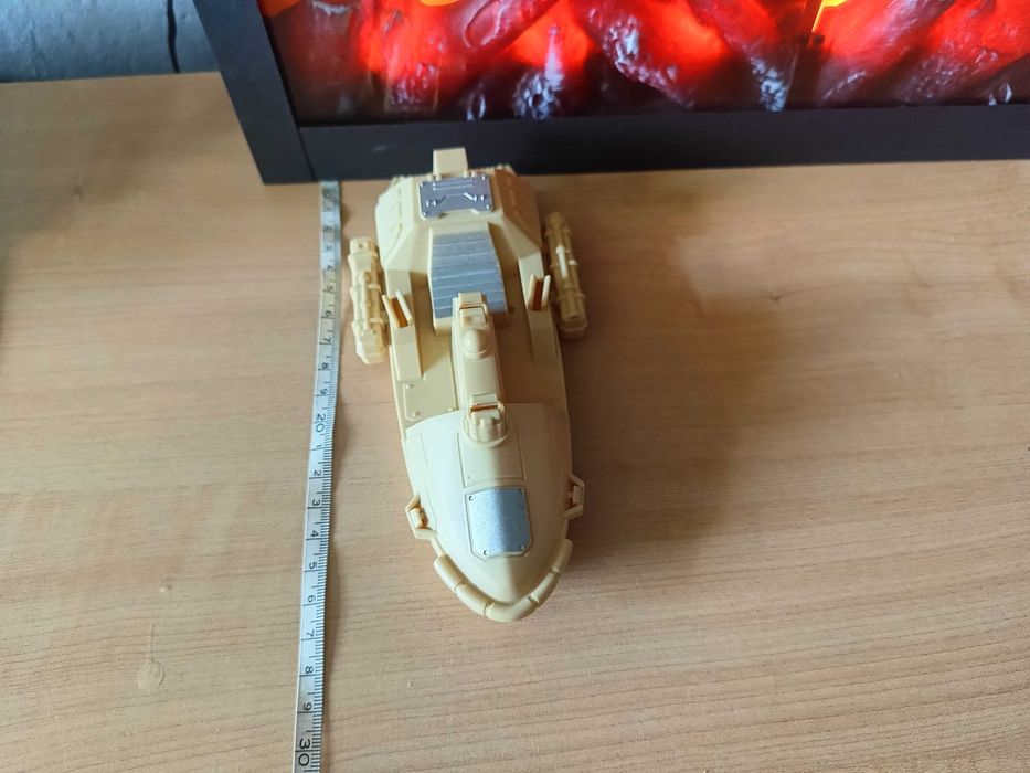 Zabawka ponton wojskowy