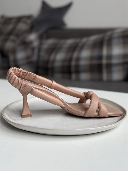 Босоніжки від Miraton