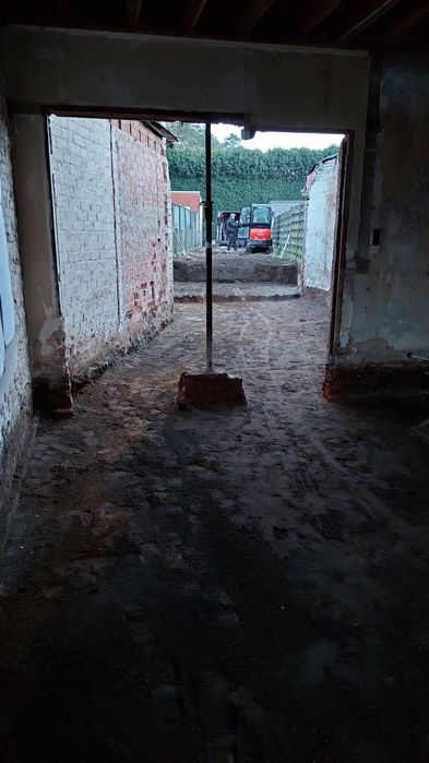 Demontaż i Wyburzenia Wewnątrz Budynków – Solidna Ekipa [Łeba Lębork Wejherowo Reda Rumia Gdynia Gdańsk Kartuzy Słupsk]