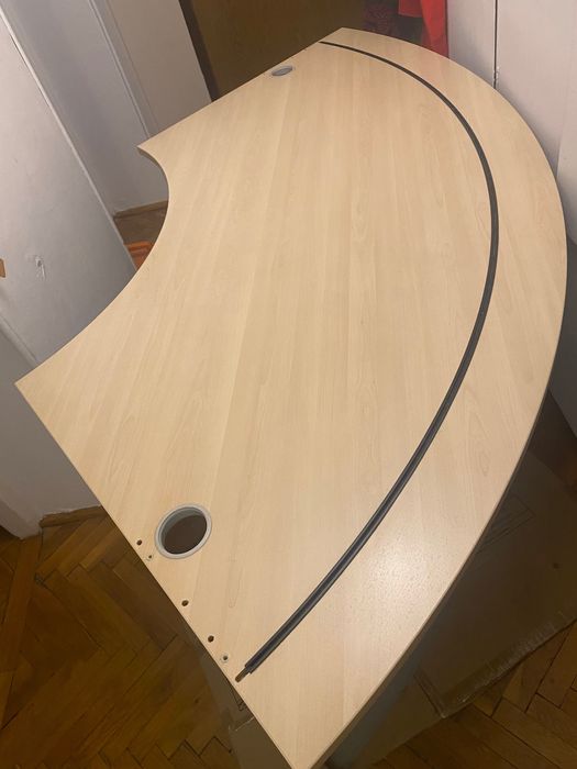 Okazja wielkie Biurko, Recepcja zaokrąglona