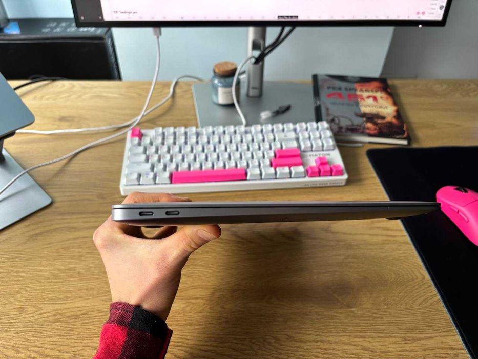 MacBook Air 13" M1 8/256 A2337