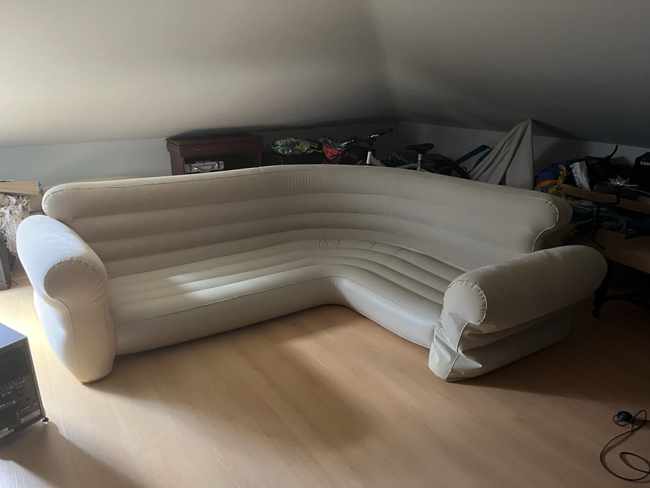 Sofá insuflável de canto